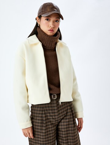 Koton Jacke in Beige