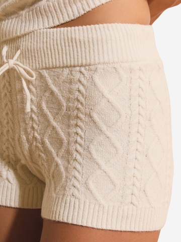 ETAM Pyjamashorts 'Blanca' in Beige