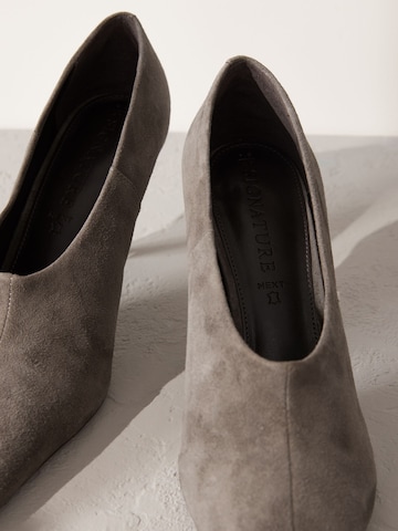 Next Pumps in Grey