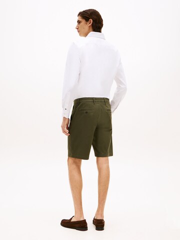 TOMMY HILFIGER Regular Chino 'Harlem' in Groen