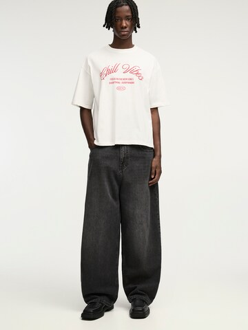 T-Shirt 'STWD VOLUMEN  CHILL VIBES' Pull&Bear en blanc