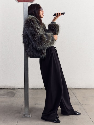 Veste mi-saison Bershka en gris