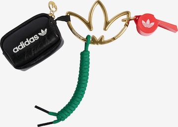 ADIDAS ORIGINALS - Llavero 'KEY' en oro: frente