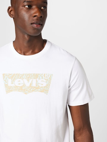 LEVI'S ® Regular T-shirt 'Graphic Crewneck Tee' i vit