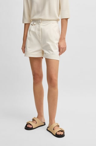 Regular Pantalon 'Taschi' BOSS en beige : devant