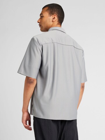 Only & Sons Comfort fit Srajca 'BOYY' | siva barva