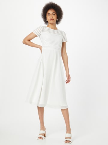 Robe de cocktail SWING en blanc