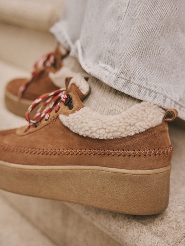 Sneaker low de la Next pe maro