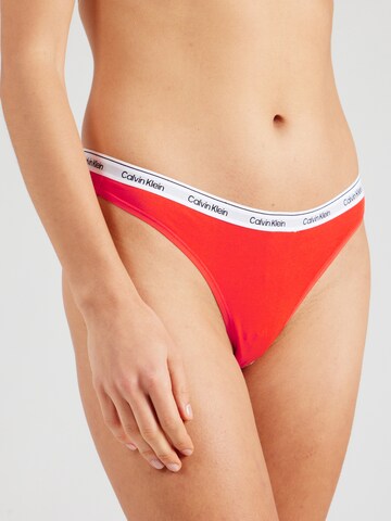 Calvin Klein Underwear String in Rood: voorkant