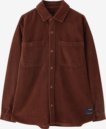 Fit confort Chemise Pull&Bear en marron : devant