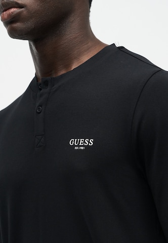 Pijama lungă 'MATT' de la GUESS pe roșu