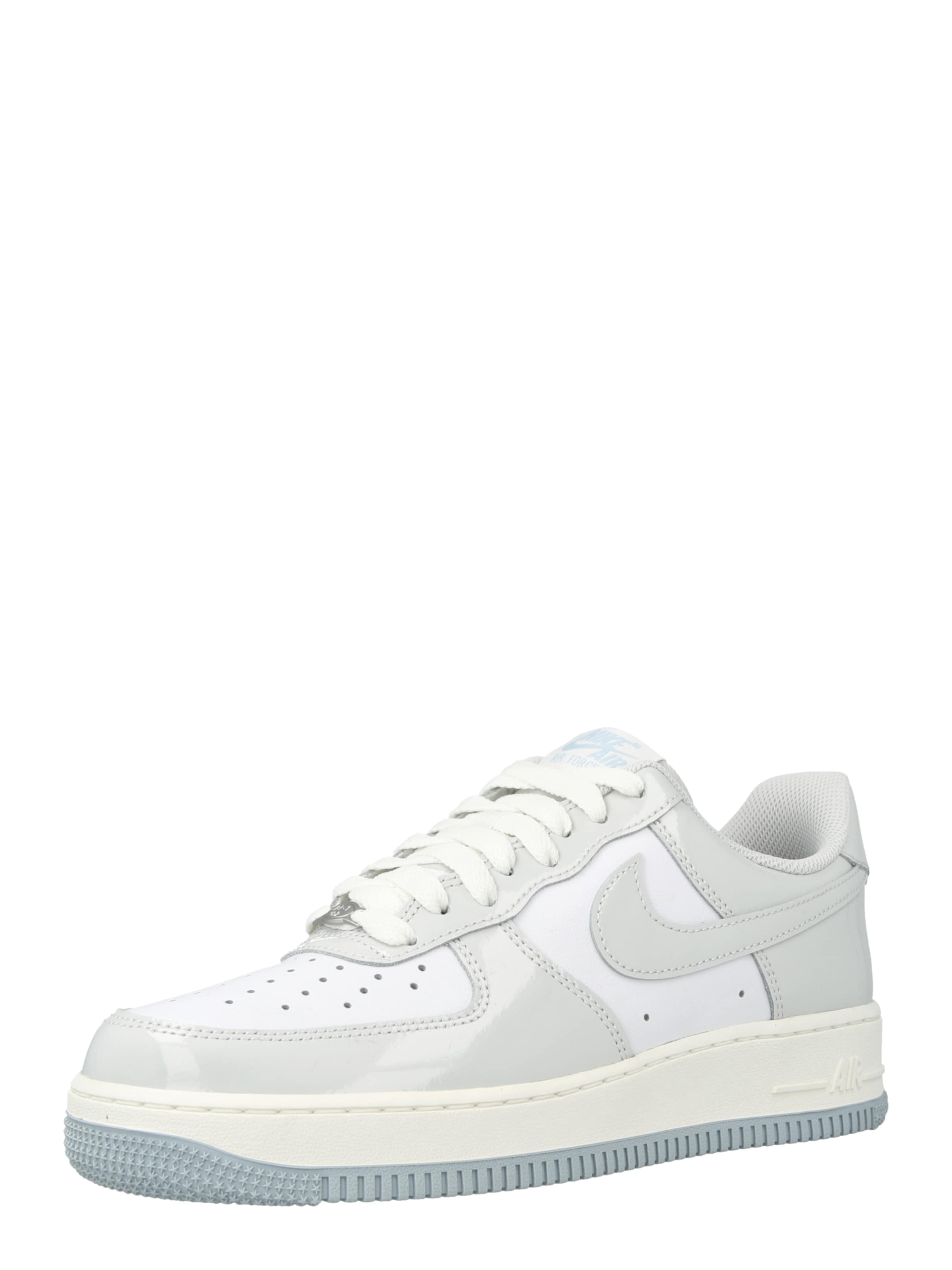 Sneaker bassa 'Air Force 1 '07' di Nike Sportswear in bianco: frontale