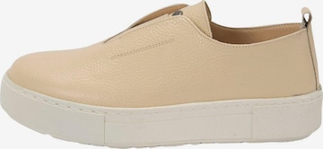 Desa - Zapatillas deportivas bajas 'Slip-Ons' en beige: frente