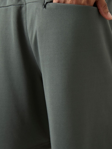 Regular Pantalon de sport Tommy Life en vert
