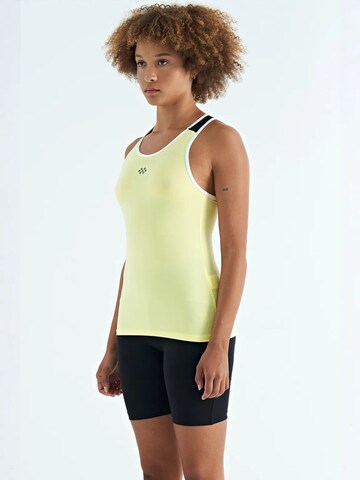 Tommy Life Sporttop 'Aktive Oberteile' in Geel