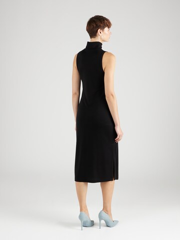 Rochie de la Banana Republic pe negru