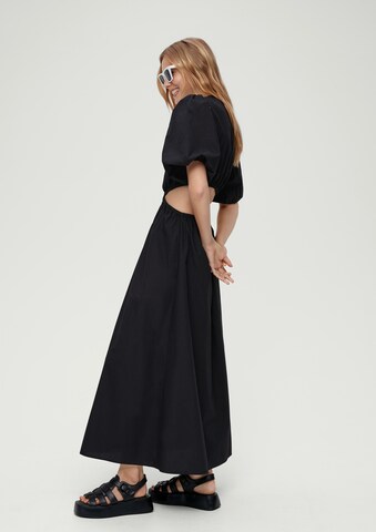 Rochie de la QS pe negru