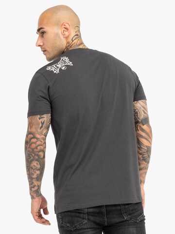 T-Shirt ' WESTLAKE ' Tapout en gris