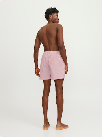 Shorts de bain 'FIJI' JACK & JONES en rouge