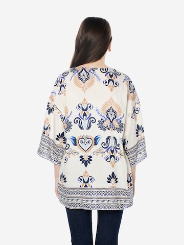 Kimono di KOROSHI in bianco