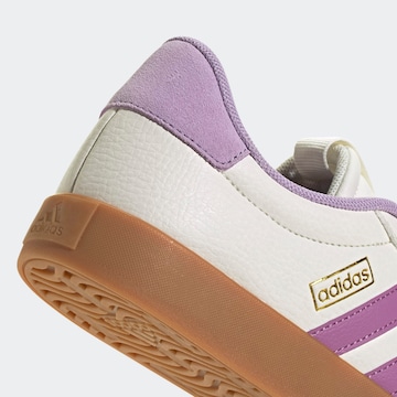 ADIDAS SPORTSWEAR - Sapatilhas baixas 'VL Court 3.0' em branco