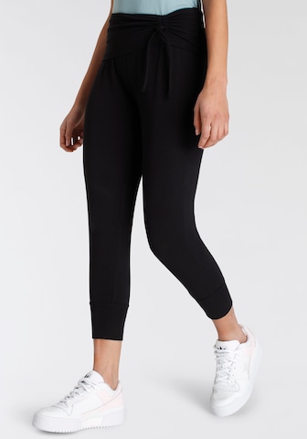 FAYN SPORTS Tapered Sporthose in Schwarz: predná strana