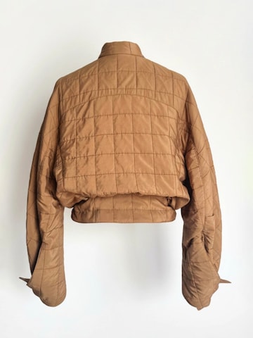 Veste mi-saison 'Quilted Short Jacket' IUnique en marron