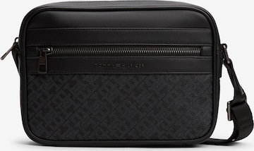 TOMMY HILFIGER Olkalaukku värissä musta: etupuoli