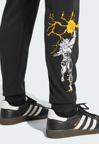 Tapered Pantaloni sportivi 'Real Madrid Avengers' di ADIDAS PERFORMANCE in nero