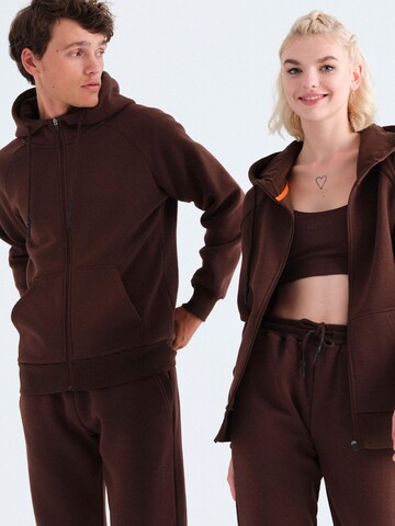 Rockupy Sweatshirt 'Chris' in Brown