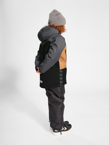Hummel Weatherproof jacket in Grey