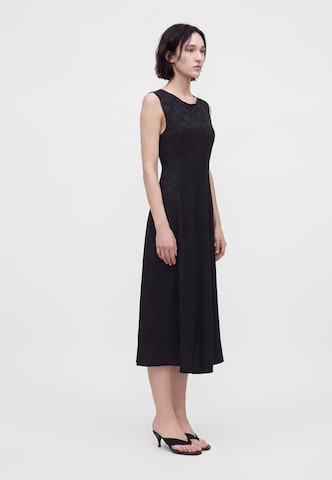 juoda MAX&Co. Suknelė 'VIRGOLA'