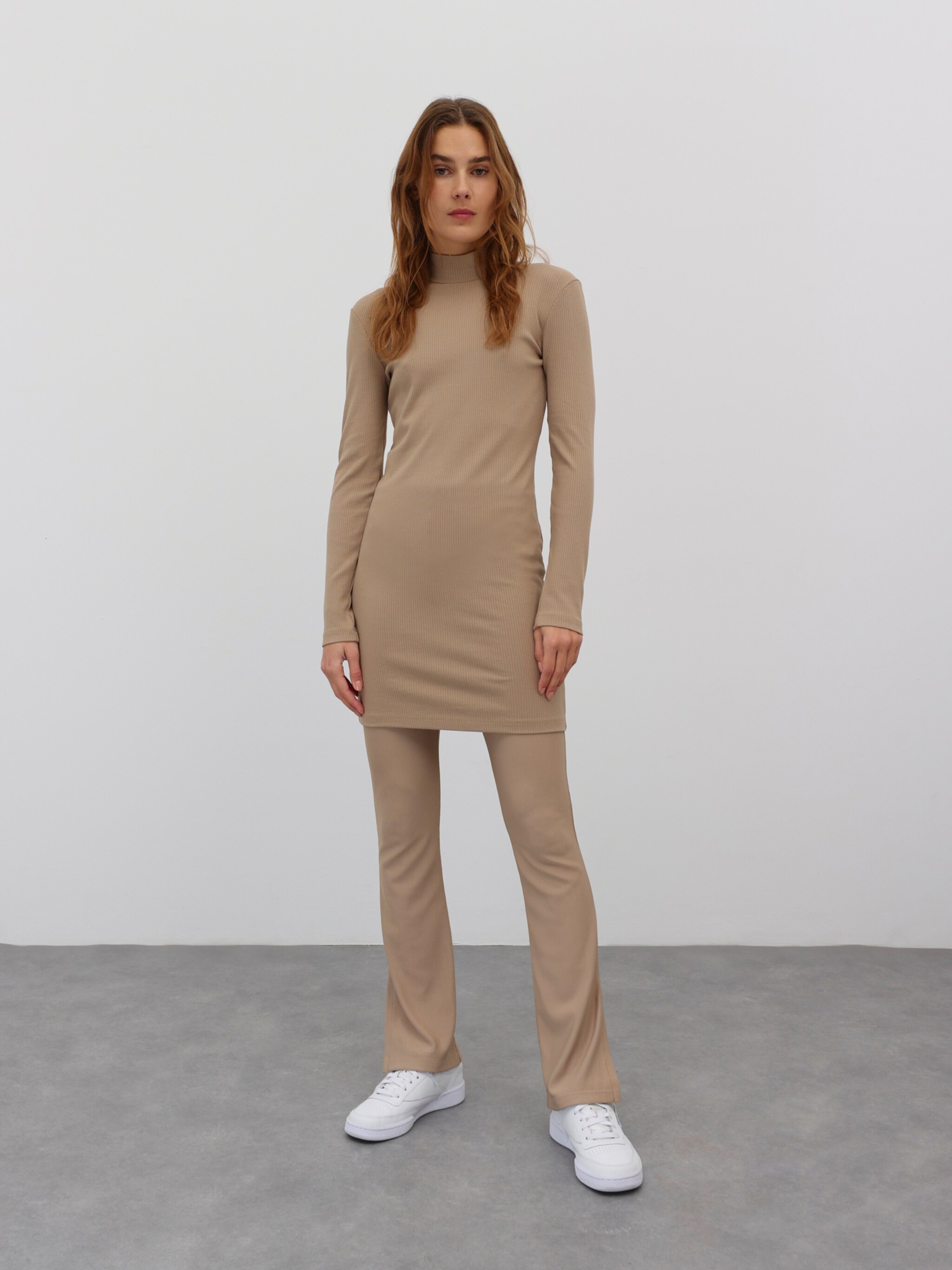 EDITED Produkte Kleid 'Idalia' beige