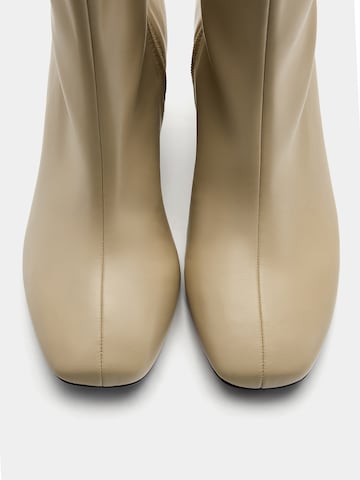 Pull&Bear Stiefelette in Beige