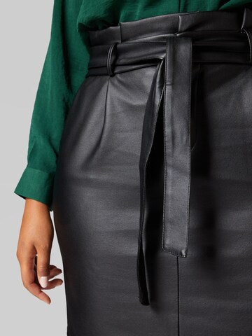 Jupe 'Eva' Vero Moda Curve en noir