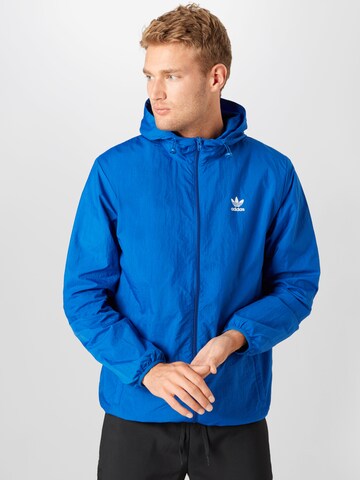 ADIDAS ORIGINALS Regular Fit Jacke 'Essential' in Blau: predná strana