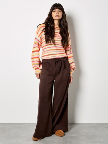 Apricot Pullover in Gelb