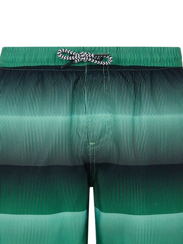 PROTEST Badeshorts 'PRTRay JR' in Grün