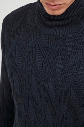 !Solid Pullover in Blau