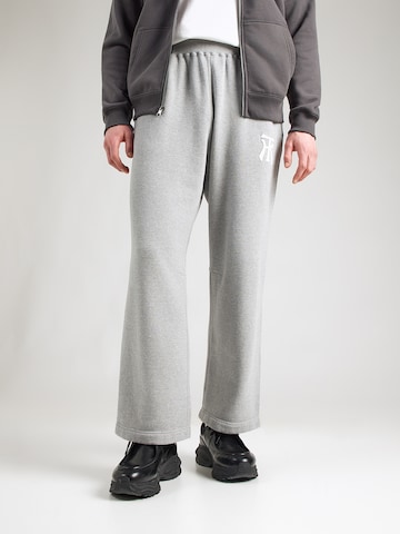 AMBUSH Loosefit Kalhoty 'TK' – šedá: přední strana