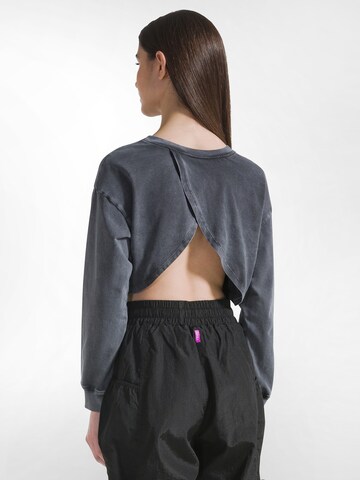 DEHA Sweatshirt in Schwarz