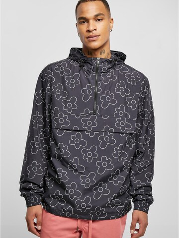 Urban Classics - Chaqueta de entretiempo en negro: frente