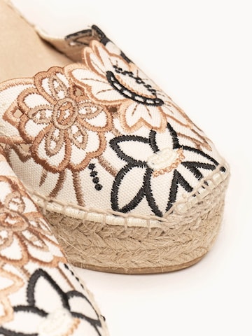 Sandalo 'Alpargata Cuña 10 cm' di Alhamas in beige