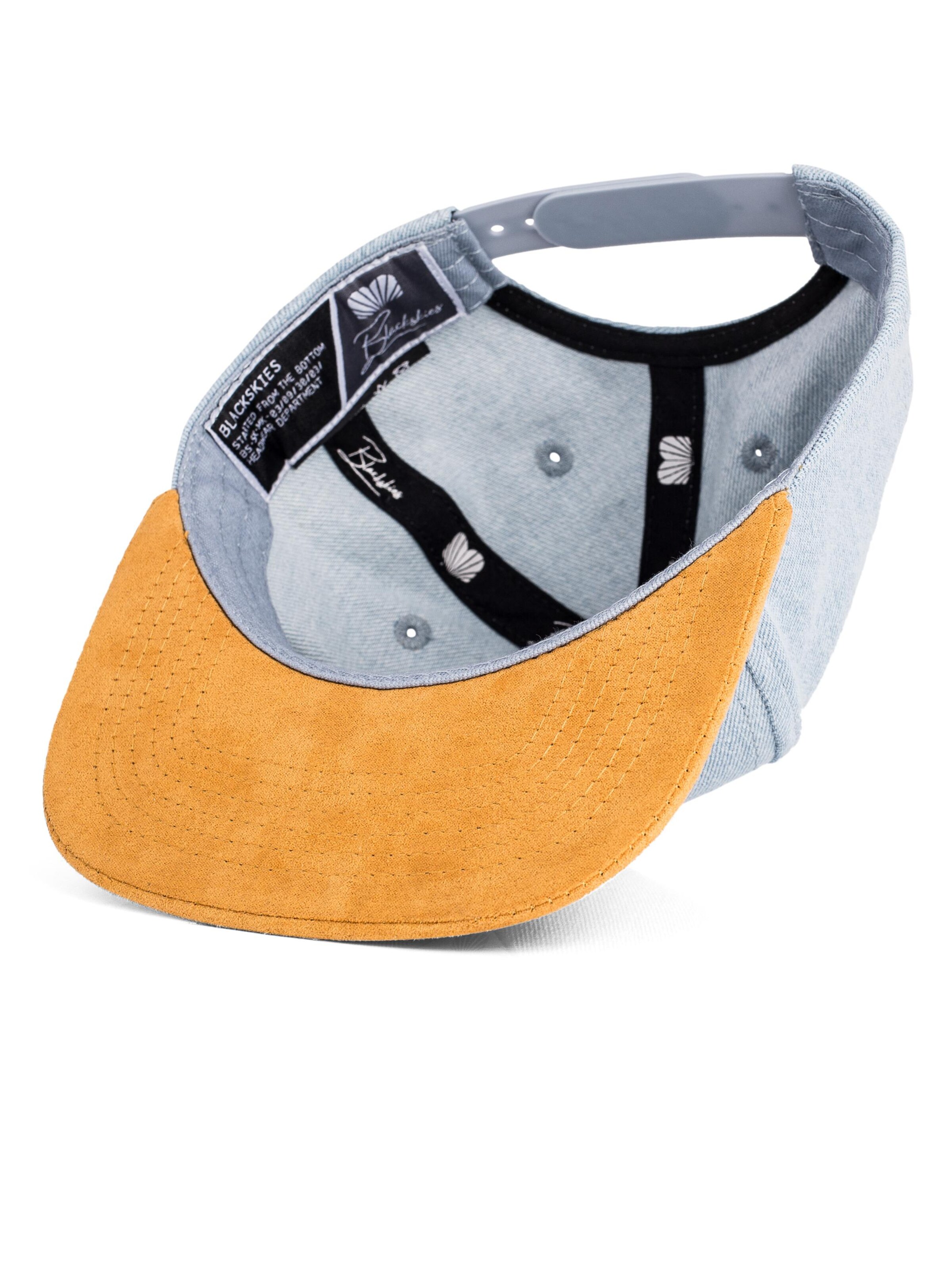 Blackskies Cap 'Essentials' in Blue