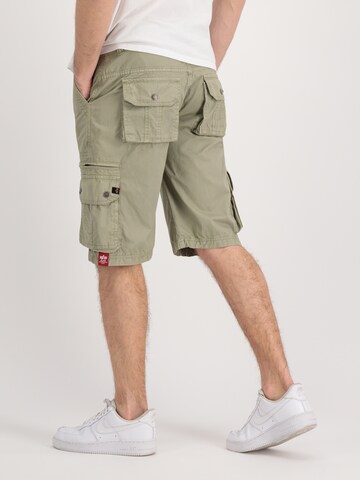 regular Pantaloni di ALPHA INDUSTRIES in beige