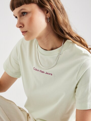 Calvin Klein Jeans T-Shirt in Pastellgrün | ABOUT YOU