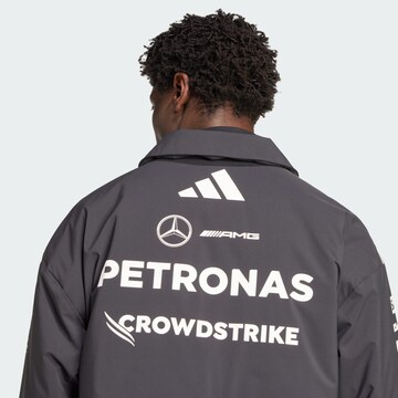 Veste de sport 'Mercedes - AMG Petronas Formula One Team' ADIDAS PERFORMANCE en noir
