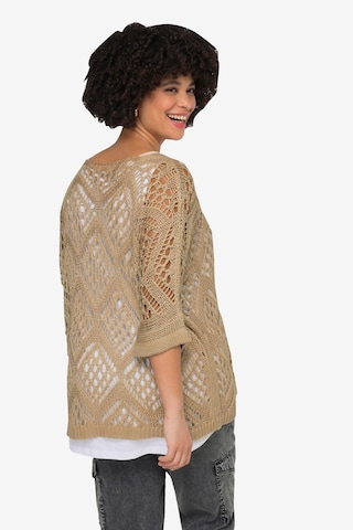 Angel of Style Pullover in Beige