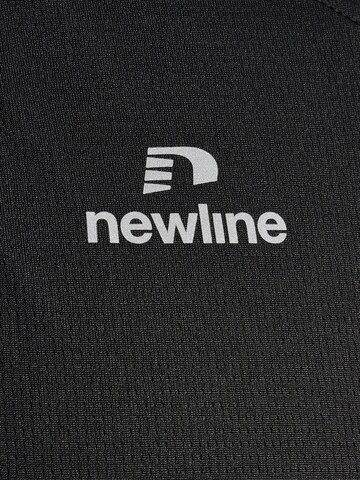 T-Shirt fonctionnel Newline en noir