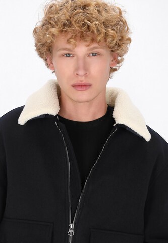 Giacca di mezza stagione di MO in blu